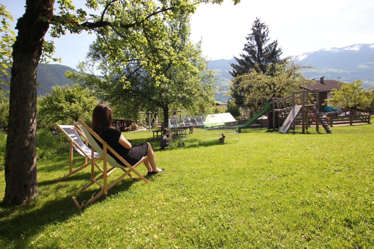 ホテル Brixnerhof Im Zillertal シュリッタース エクステリア 写真