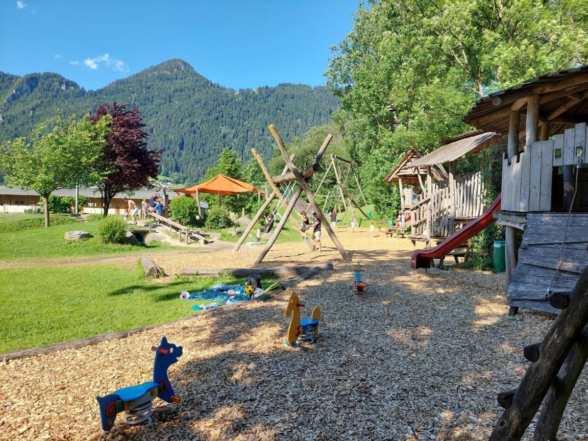 ホテル Brixnerhof Im Zillertal シュリッタース エクステリア 写真