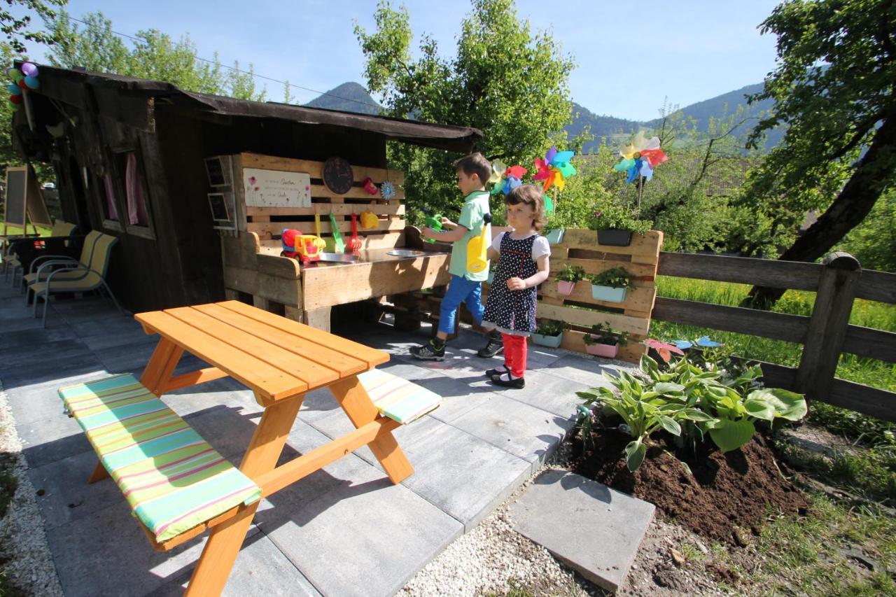 ホテル Brixnerhof Im Zillertal シュリッタース エクステリア 写真
