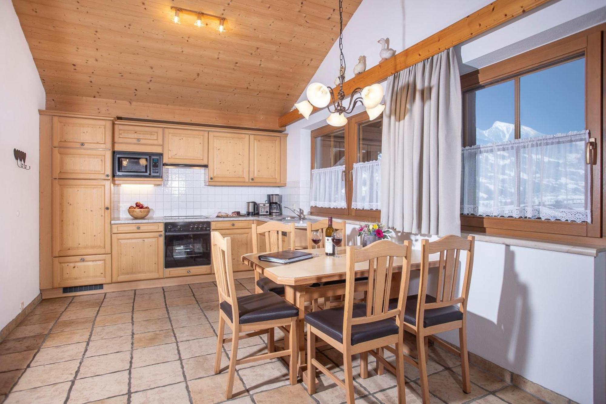 ホテル Brixnerhof Im Zillertal シュリッタース エクステリア 写真