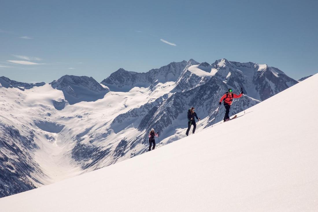 ホテル Brixnerhof Im Zillertal シュリッタース エクステリア 写真