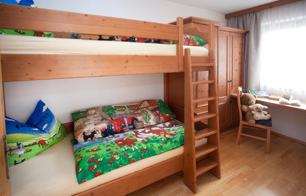 ホテル Brixnerhof Im Zillertal シュリッタース 部屋 写真